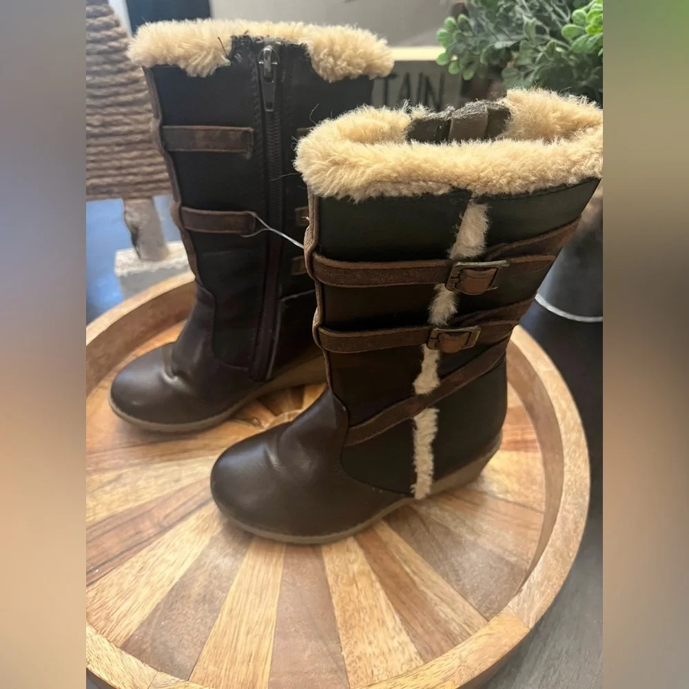 Rachel Shoes Lil Windsor Toddler Girl's Faux Fur Trim Boots